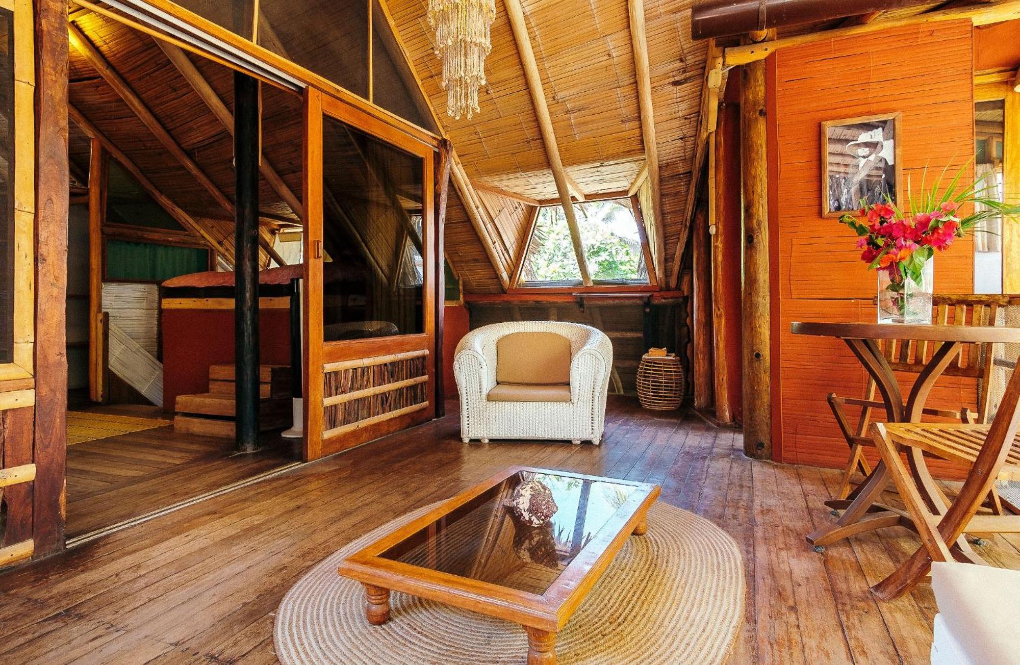 La Maison Eco House & Yoga Mancora Exterior photo